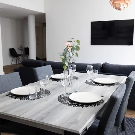 Poista 2ndhomes Gorgeous 3br With Sauna By Opera House Apartment *